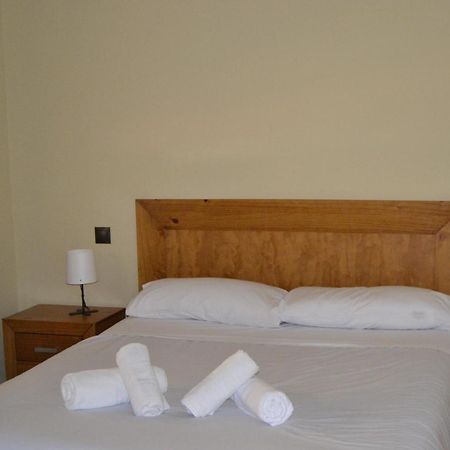 Apartamentos "Casa Rural De Aldea" Aldea del Fresno Esterno foto