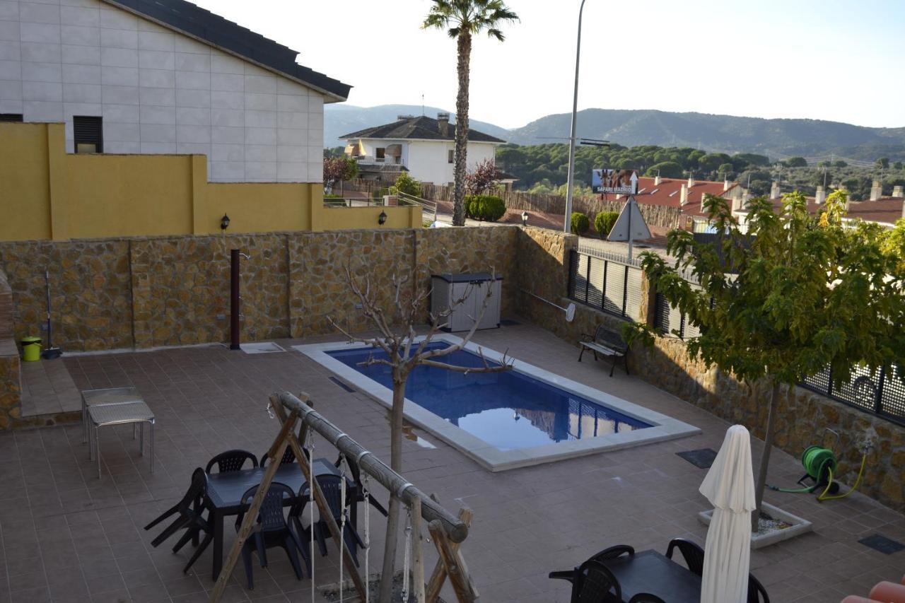 Apartamentos "Casa Rural De Aldea" Aldea del Fresno Esterno foto