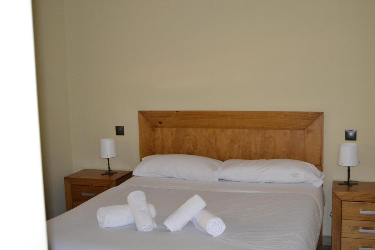 Apartamentos "Casa Rural De Aldea" Aldea del Fresno Esterno foto