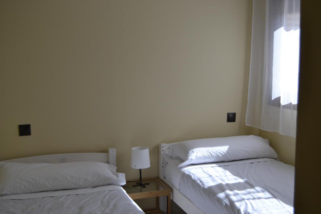 Apartamentos "Casa Rural De Aldea" Aldea del Fresno Esterno foto