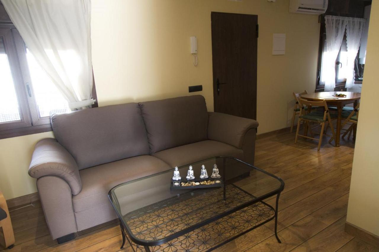 Apartamentos "Casa Rural De Aldea" Aldea del Fresno Esterno foto